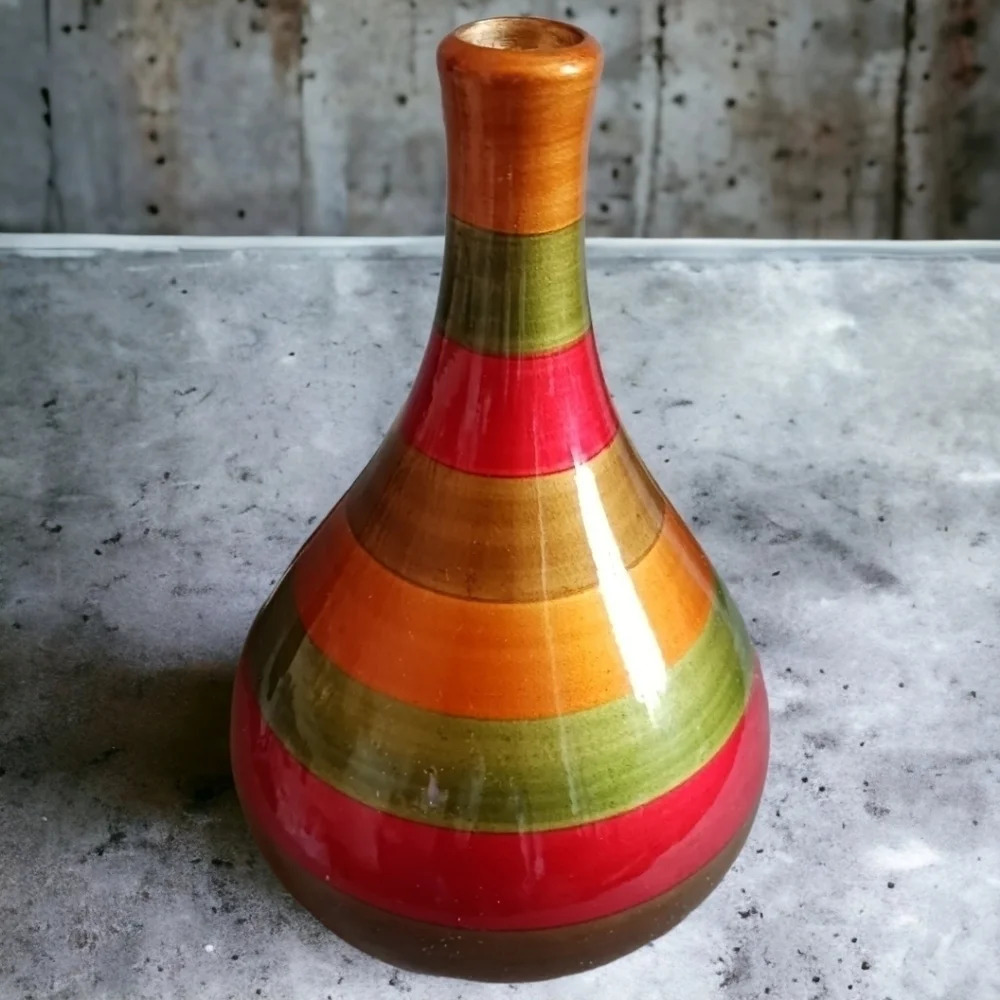 Homeroots ceramic lacquered stripe teardrop budvase red,green,brown copper color